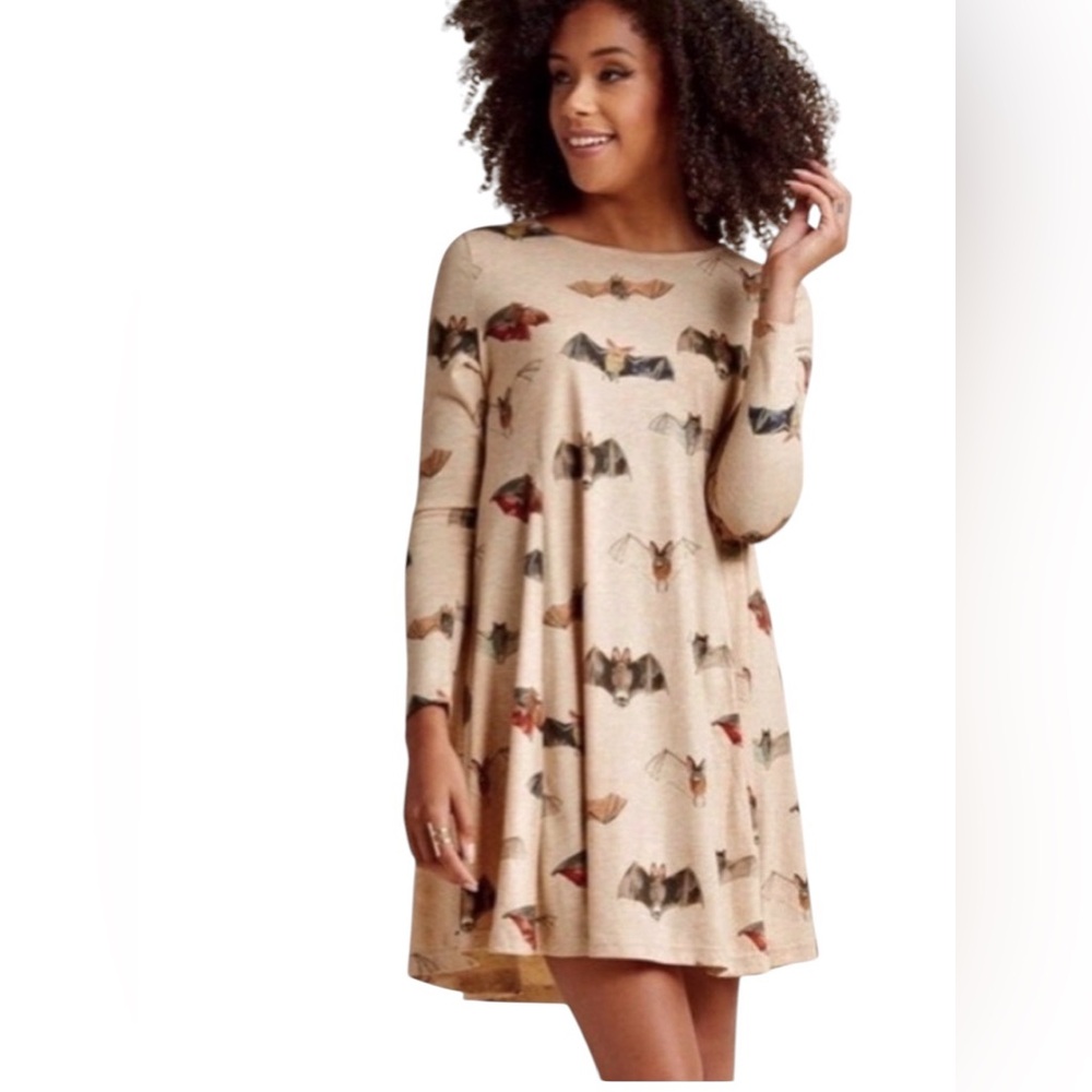 Pepaloves Bat’ll Do Long Sleeve Shift Dress Bat Print Raisa Spooky Rare Modcloth